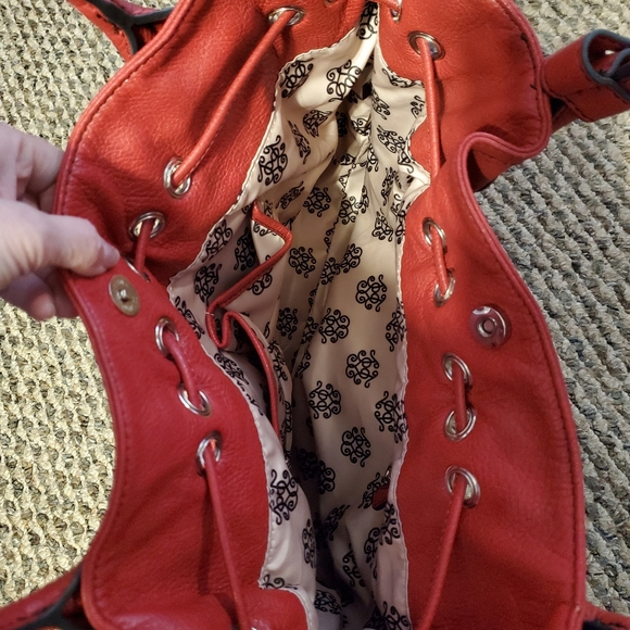 Handbag - Picture 2 of 3